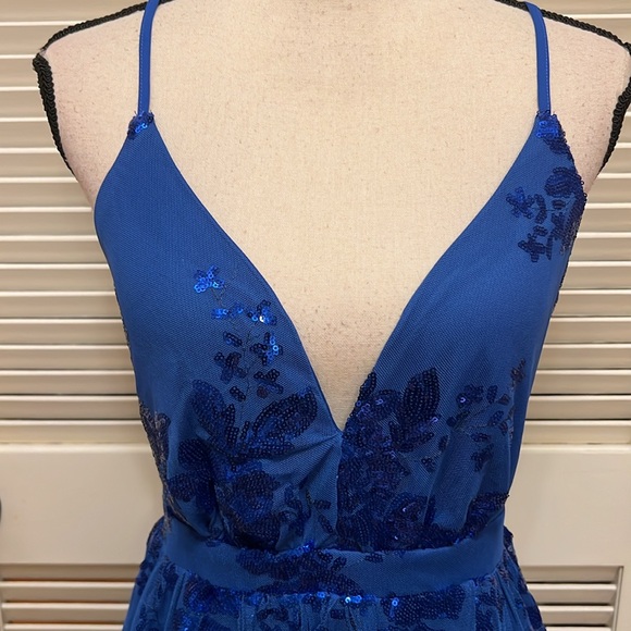 Lulus Captivating Essence Blue Sequin Backless Maxi Dress, Size Medium, NWT - Picture 5 of 17
